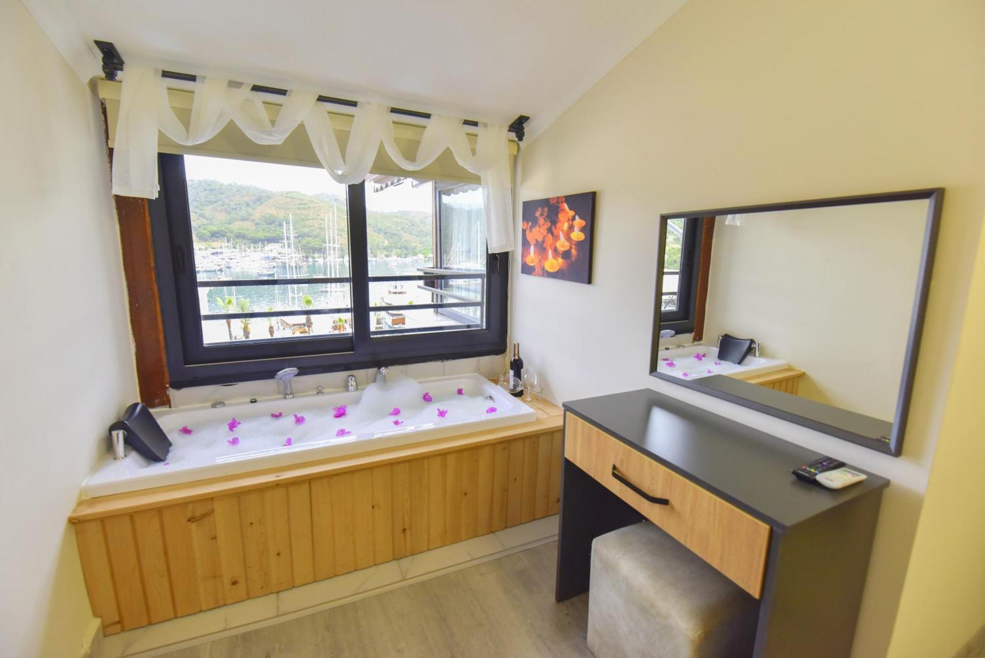 Mykonut Boutique Suites Fethiye Eksteriør bilde